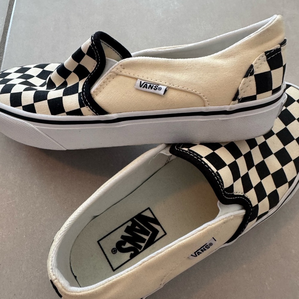 Vans slides